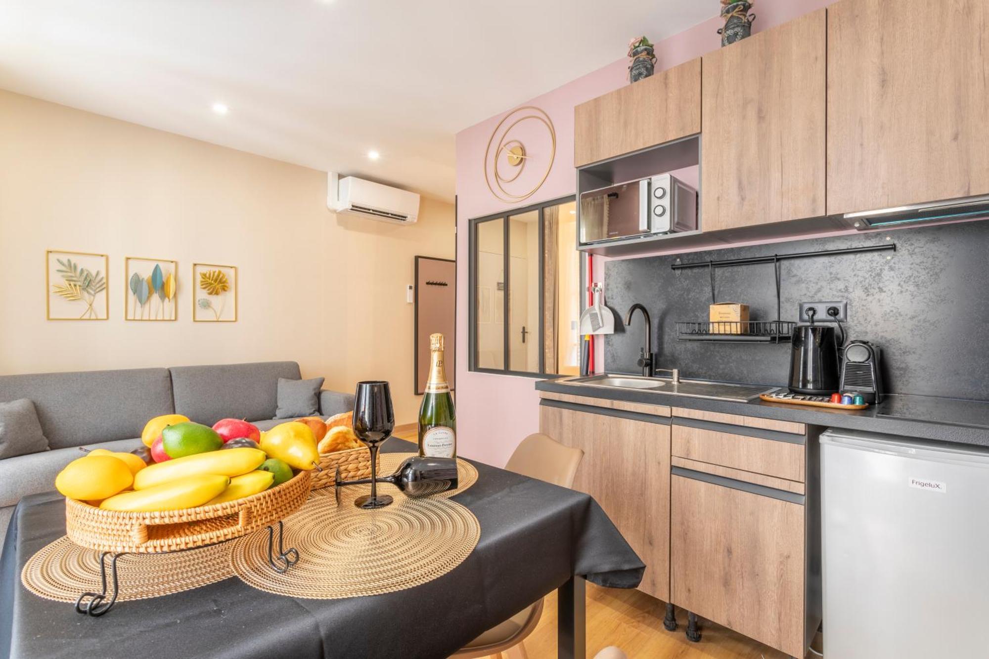 Adira Marseille Montgrand 2 Etoiles Apartment Luaran gambar
