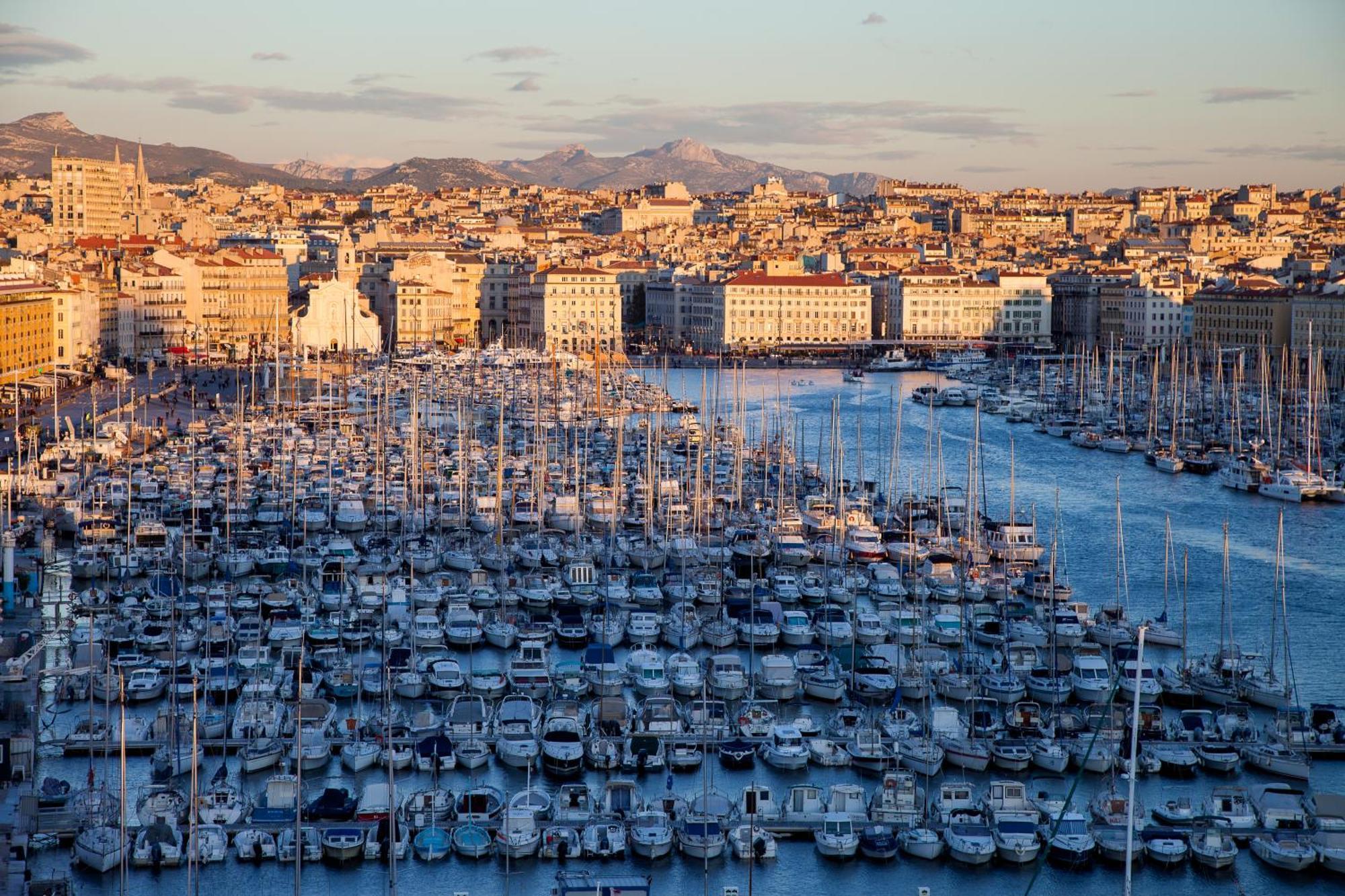 Adira Marseille Montgrand 2 Etoiles Apartment Luaran gambar